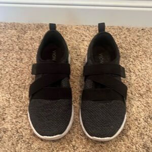 Vionic sneakers